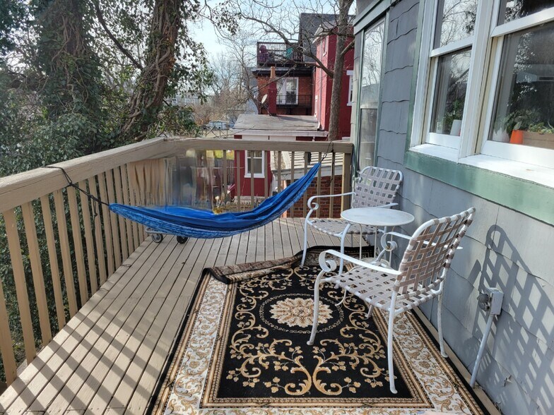 Deck - 231 Emming St
