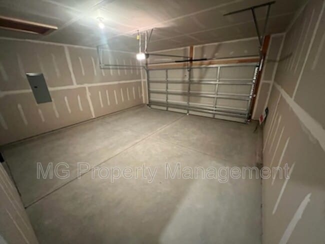 Building Photo - 3024 Findley Rd