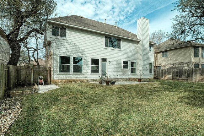 Building Photo - 10205 Open Gate Dr