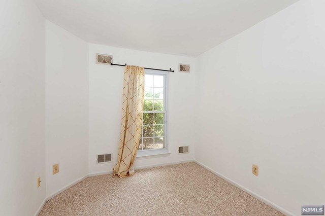 Building Photo - 1428 Westgate Dr