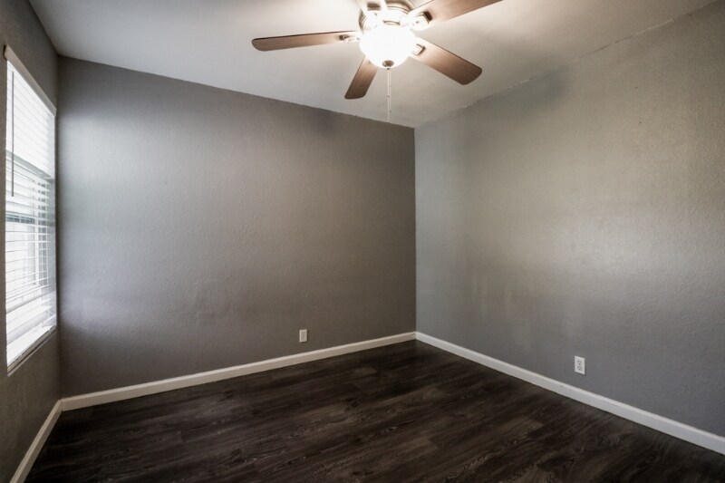 Building Photo - 2301 Tern Cir