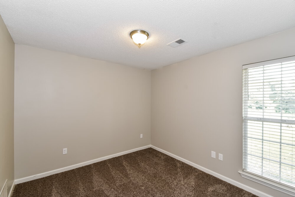 Building Photo - 7576 Delta Lakes Blvd