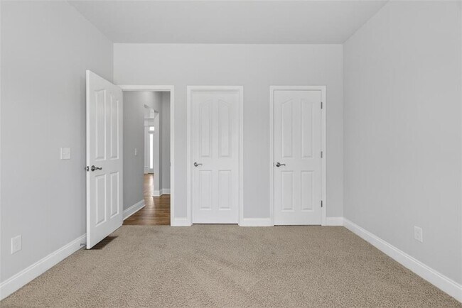 Building Photo - 4537 Grandview Pkwy