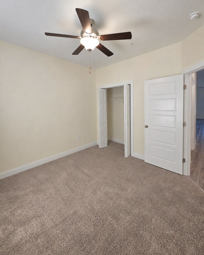 Building Photo - 949 Jackline Pl