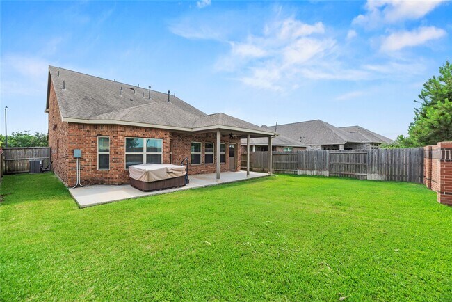 Building Photo - 6418 Shadowbrook Hollow Trail