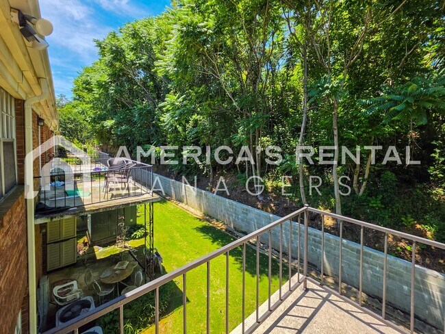 Building Photo - 3441 Sandner Ct