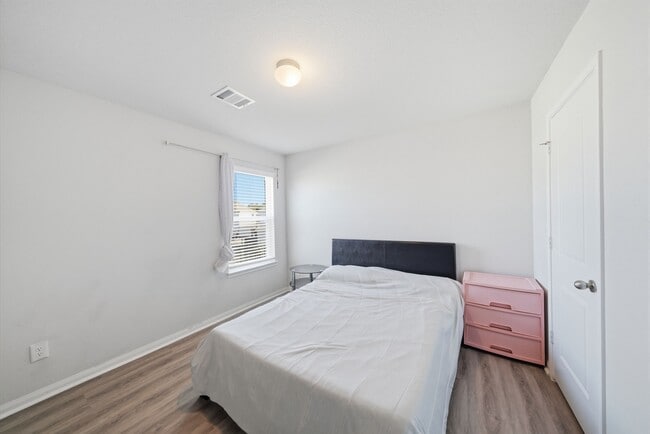 Building Photo - 18518 Snowy River Ln