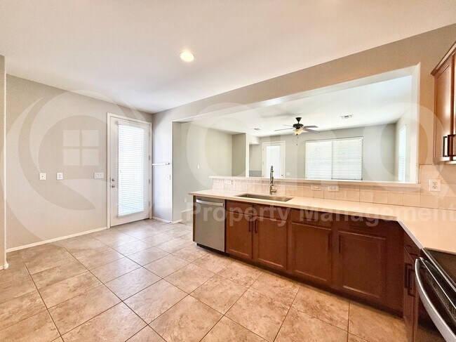Building Photo - 4138 E Thunderheart Trail