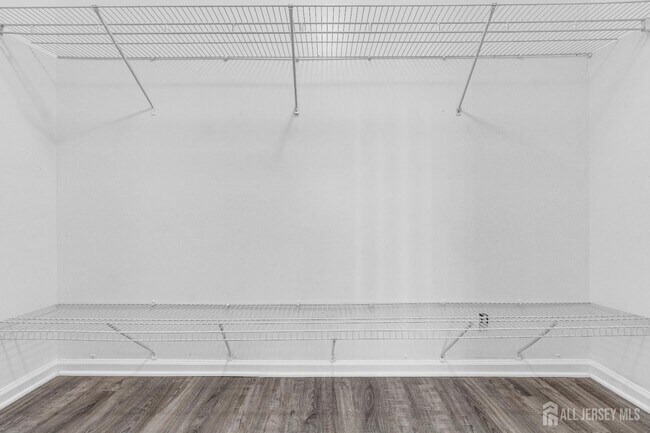 Building Photo - 21 Inverness Dr