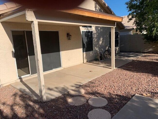 Building Photo - Single Srory Three Bedroom Home in West Ch...