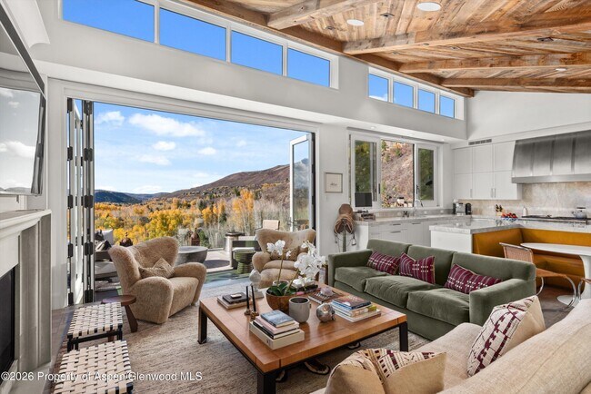 Building Photo - 191 Skimming Ln