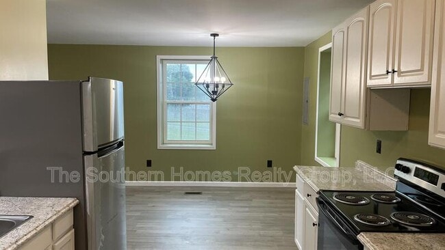 Building Photo - 508 Third