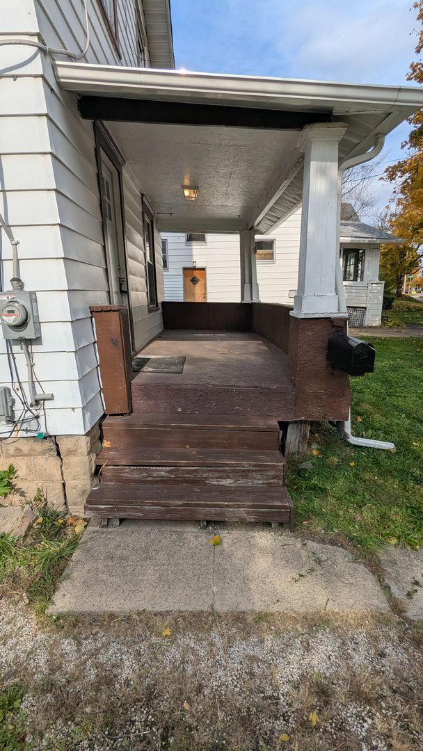 Building Photo - Charming 3-bedroom, 1-bathroom home located in the heart of Akron