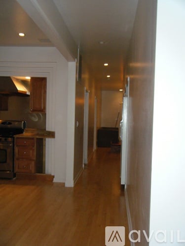 Building Photo - 1728 N Hermitage Ave