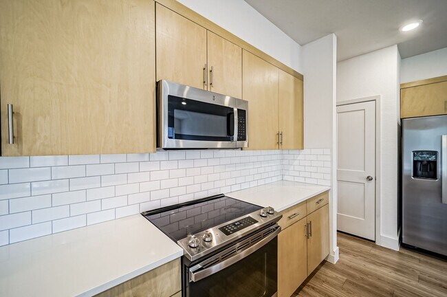 Building Photo - 2523 Appian Wy