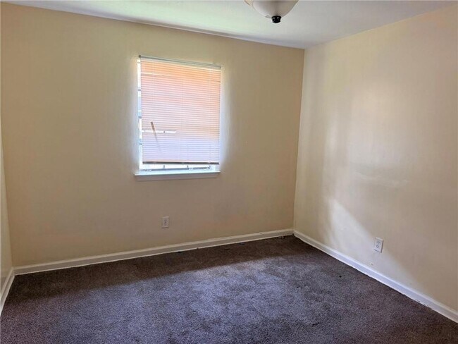 Building Photo - 7008 Whitmore Pl