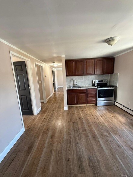 Building Photo - 23 Magro Dr