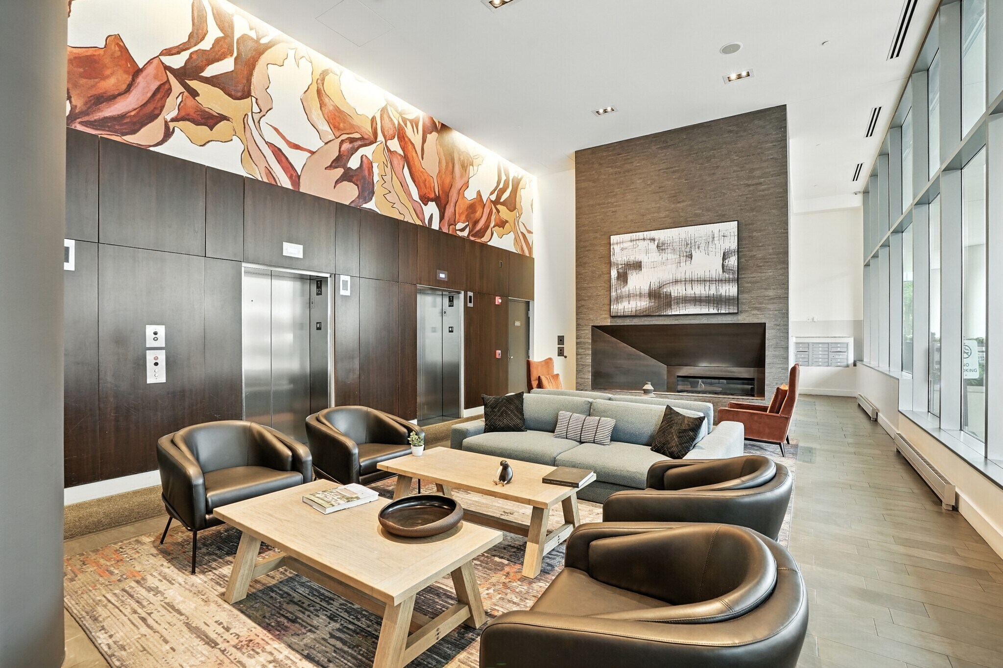 Building Photo - 155 Forest Ave