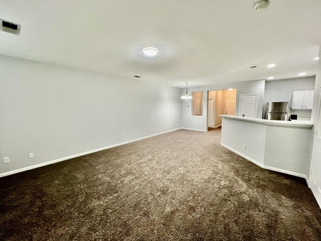 Building Photo - 3473 Dianthus Ln NW