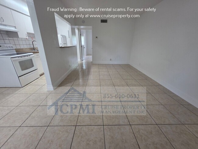 Interior Photo - 100 SW 9th St Ft. Lauderdale, FL 33315