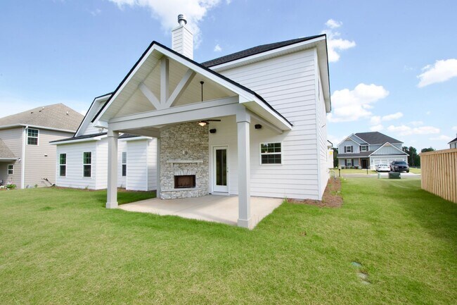 Building Photo - Brand New Hugston Home Near Lee Scott Acad...