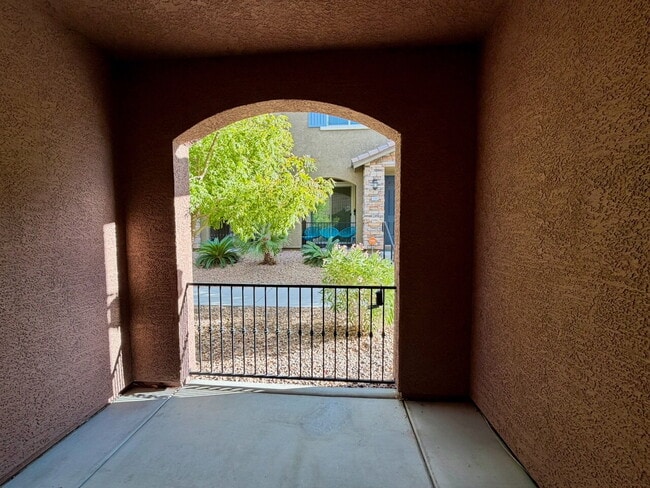 Building Photo - GATED 3 BED 2.5 BATH TOWNHOME WITH 2-CAR GARAGE, COVERED PATIO & COMMUNITY POOL
