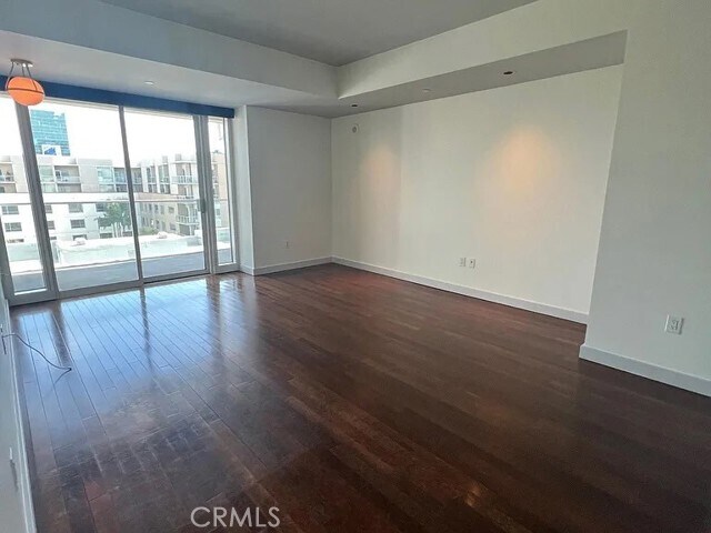 Building Photo - 6250 Hollywood Blvd