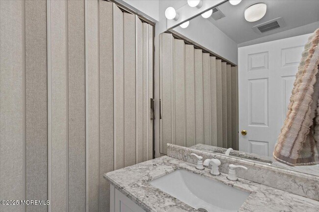 Building Photo - 30 Dune Terrace