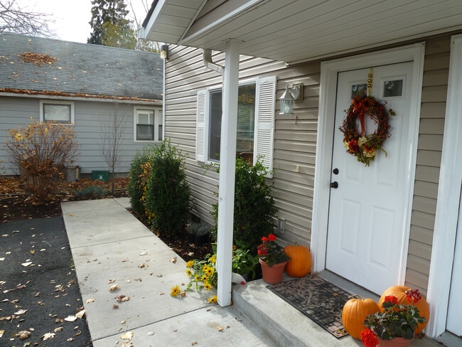 Building Photo - 513 N Jefferson St