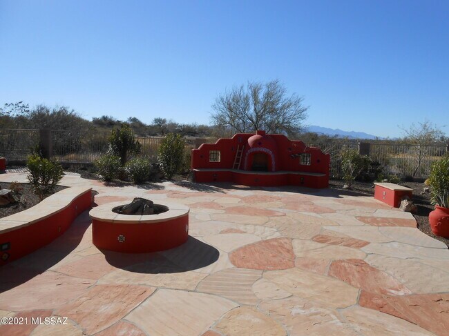Building Photo - 14048 E Fairway Bluff Ct