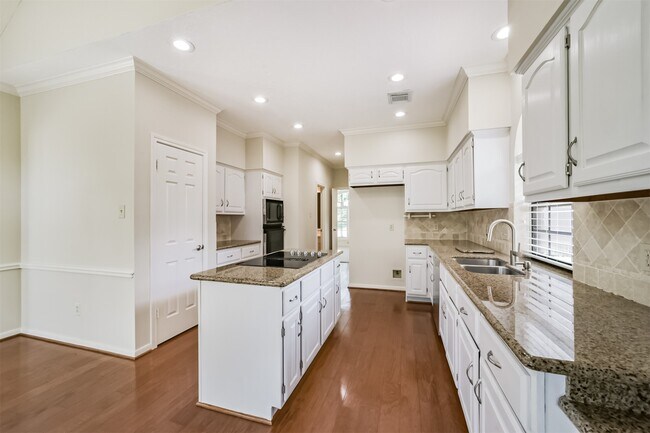 Building Photo - 2214 Cherrytree Ridge Ln