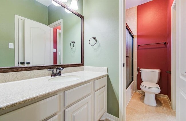 Building Photo - 4203 Scenic Valley Ln