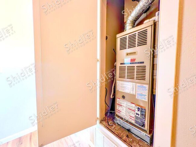 Building Photo - 1991 Central Ave