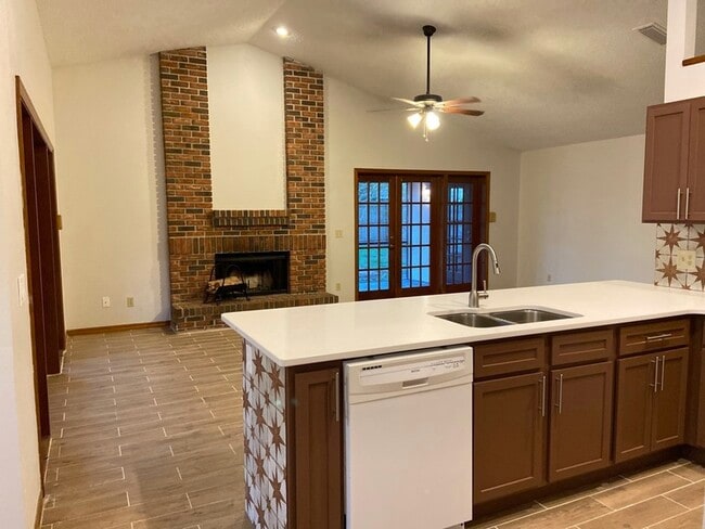 Building Photo - 4330 Cobble Stone Ct