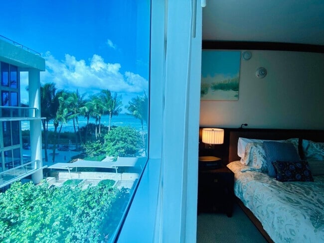 Building Photo - 6801 Collins Ave