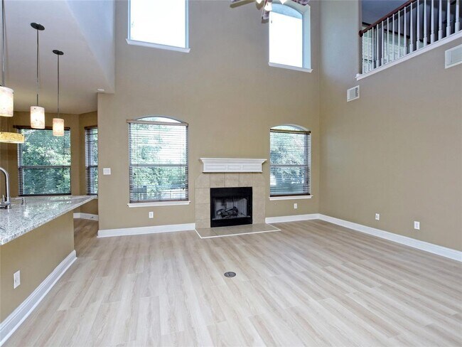 Building Photo - 15600 Prestancia Dr