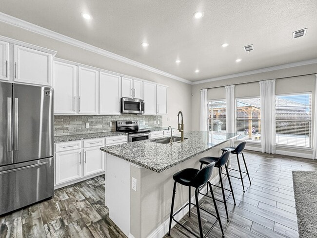 Building Photo - 9603 Mojave Ave