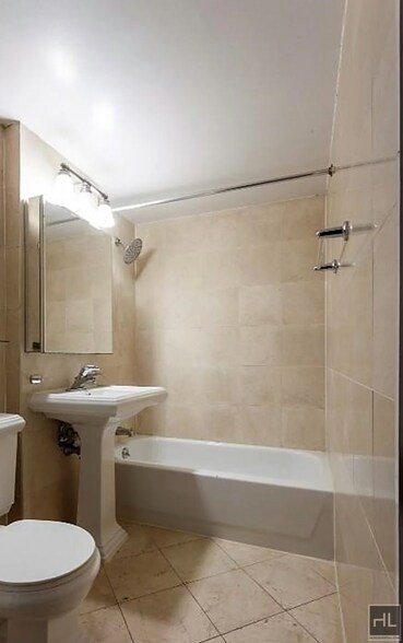 Building Photo - East 13th Street