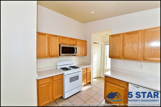 Building Photo - 14164 Robert Ituarte Dr