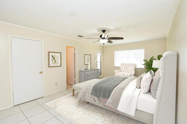 Building Photo - 2623 Forestbrook Dr