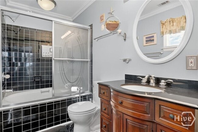 Building Photo - 1 Center St