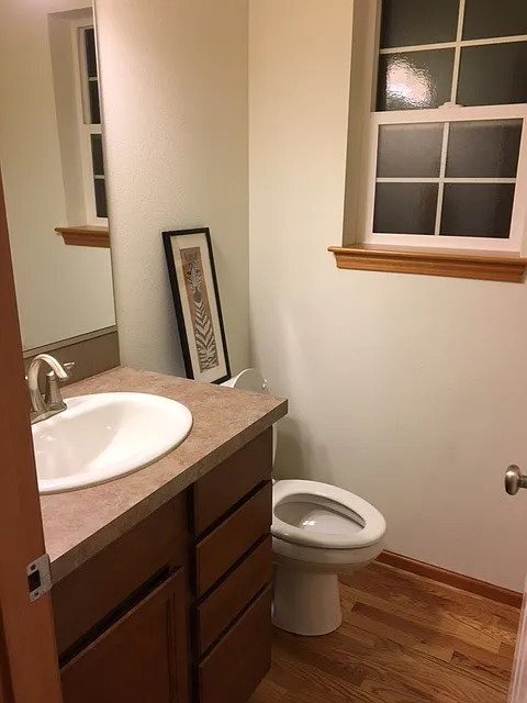 Bathroom - 2526 Elmont Ct