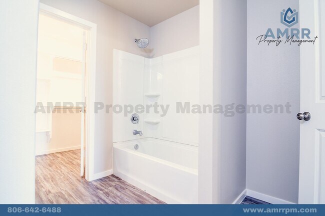 Building Photo - 2118 Langford Ave