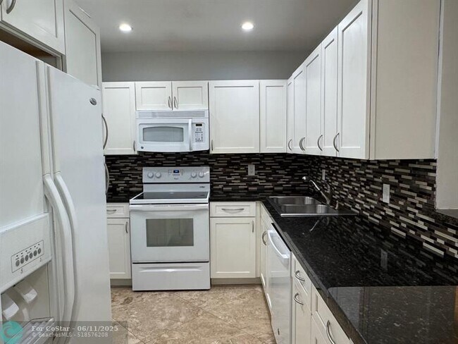 Primary Photo - 5700 NE 22nd Way