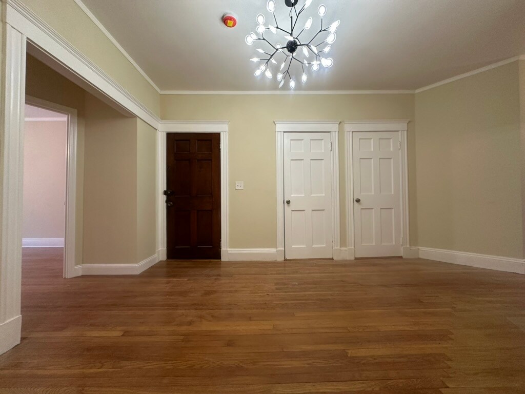 Building Photo - 184 Saint Paul St