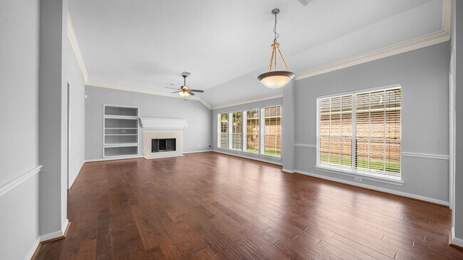 Building Photo - 58 W Sienna Pl