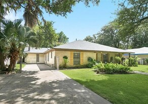 Building Photo - 5933 Dover Pl