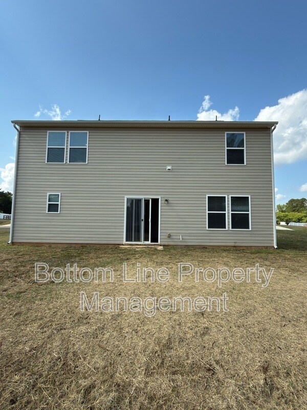Building Photo - 1035 Pepper Ln