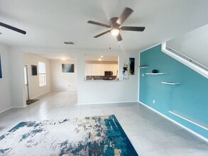 Building Photo - 3bed/2.5bath House For Lease! Available NO...
