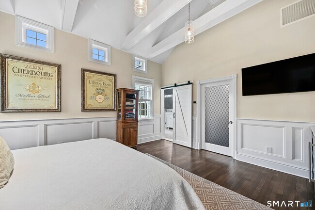 Building Photo - 44 Davenport Dr